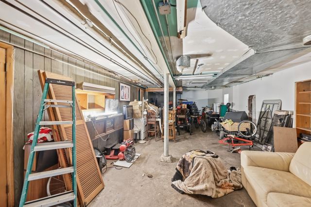 5700 S Maplewood Avenue, Chicago, IL 60629