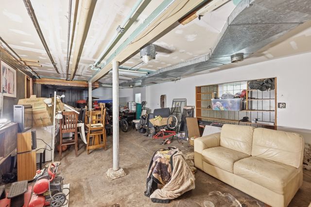 5700 S Maplewood Avenue, Chicago, IL 60629