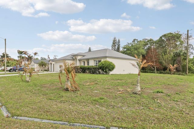 702 SE Lighthouse Avenue SE, Port St. Lucie, Port St Lucie, FL 34983