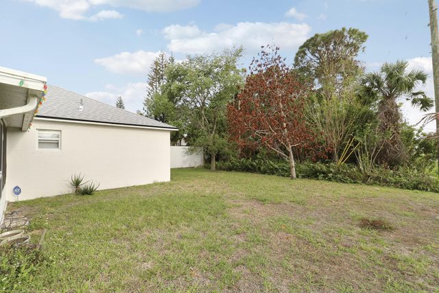 702 SE Lighthouse Avenue SE, Port St. Lucie, Port St Lucie, FL 34983