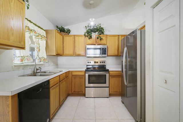 702 SE Lighthouse Avenue SE, Port St. Lucie, Port St Lucie, FL 34983