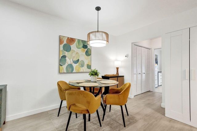 207 Salisbury I, West Palm Beach, FL 33417