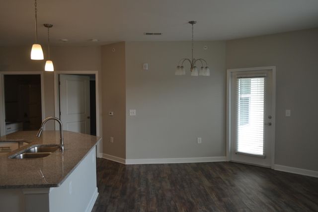 7406 Bowen Corner Avenue, Hanahan, SC 29410