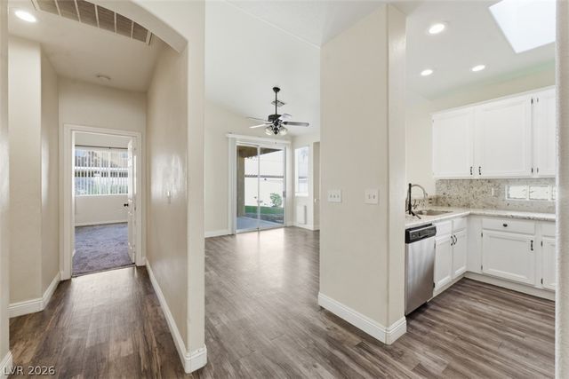 742 Canfield Point Avenue, Las Vegas, NV 89183