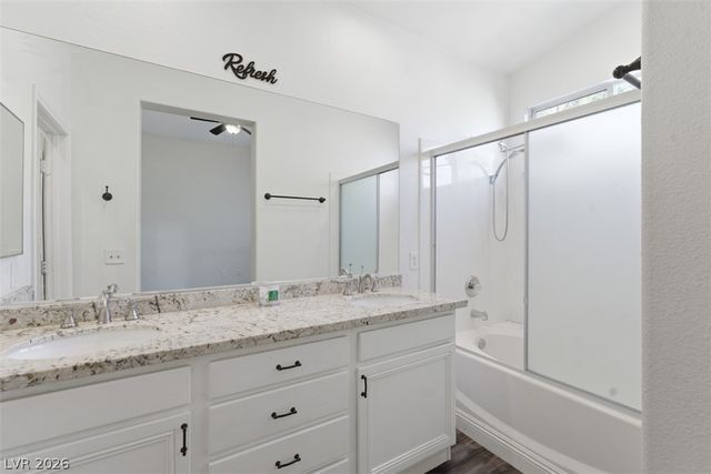 742 Canfield Point Avenue, Las Vegas, NV 89183