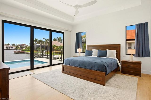 211 Landmark ST, Marco Island, FL 34145