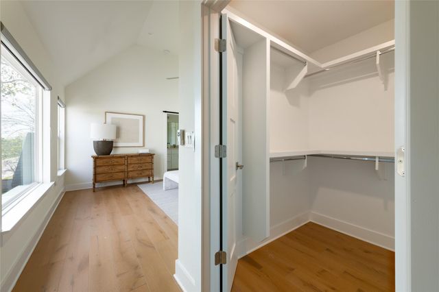 709 W St Elmo RD 1, Austin, TX 78745