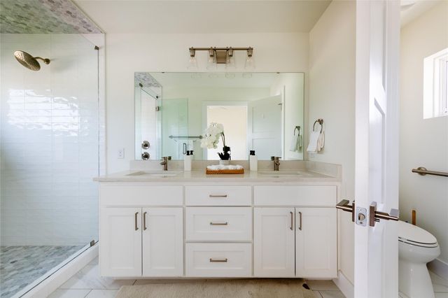 709 W St Elmo RD 1, Austin, TX 78745