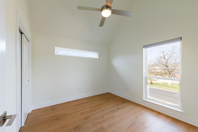 709 W St Elmo RD 1, Austin, TX 78745