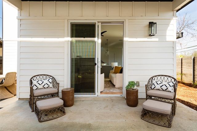 709 W St Elmo RD 1, Austin, TX 78745