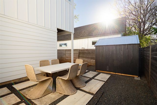 709 W St Elmo RD 1, Austin, TX 78745