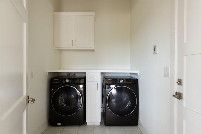 709 W St Elmo RD 1, Austin, TX 78745