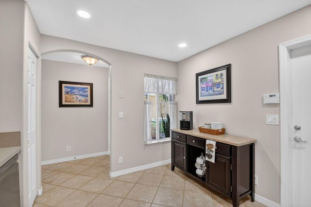 1009 Arezzo Circle, Boynton Beach, FL 33436