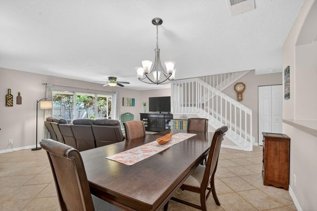 1009 Arezzo Circle, Boynton Beach, FL 33436