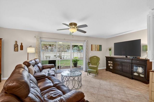 1009 Arezzo Circle, Boynton Beach, FL 33436