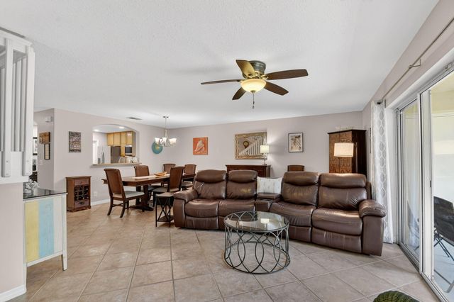1009 Arezzo Circle, Boynton Beach, FL 33436