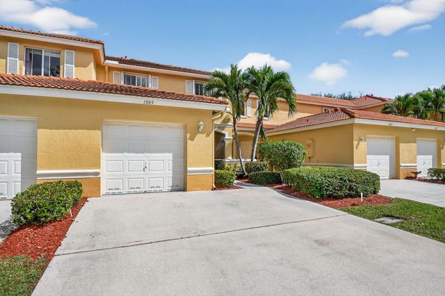 1009 Arezzo Circle, Boynton Beach, FL 33436