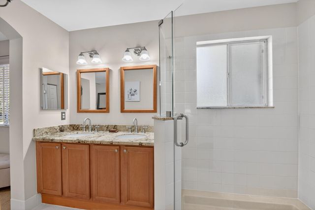 1009 Arezzo Circle, Boynton Beach, FL 33436