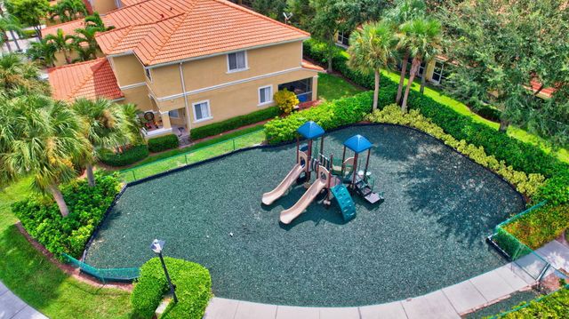1009 Arezzo Circle, Boynton Beach, FL 33436