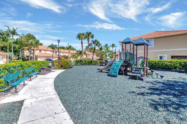 1009 Arezzo Circle, Boynton Beach, FL 33436