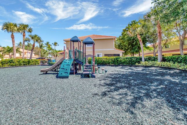 1009 Arezzo Circle, Boynton Beach, FL 33436