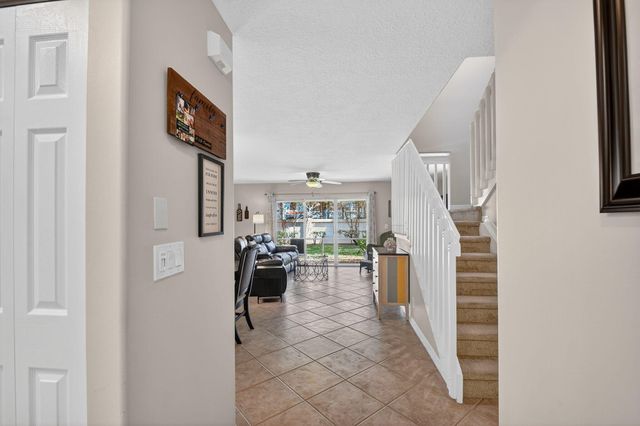 1009 Arezzo Circle, Boynton Beach, FL 33436