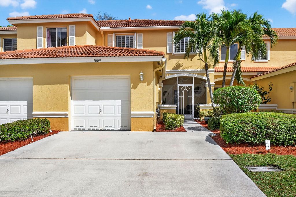 1009 Arezzo Circle, Boynton Beach, FL 33436