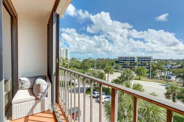 225 Beach Road 503, Tequesta, FL 33469