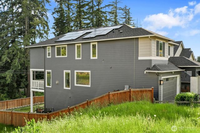 16418 27th Street Ct E, Lake Tapps, WA 98391
