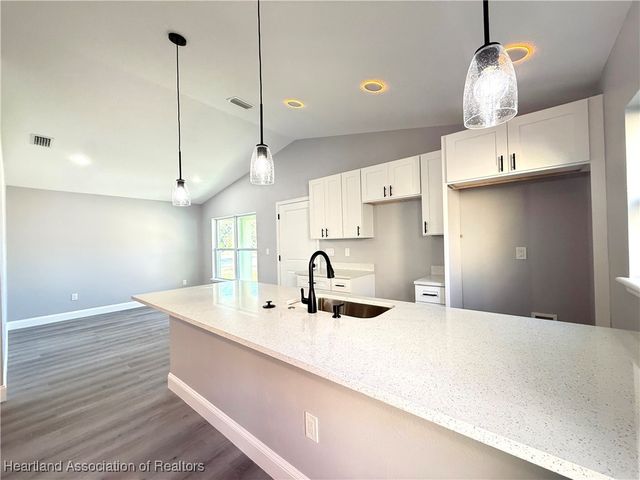 623 Lemon Avenue, Sebring, FL 33870