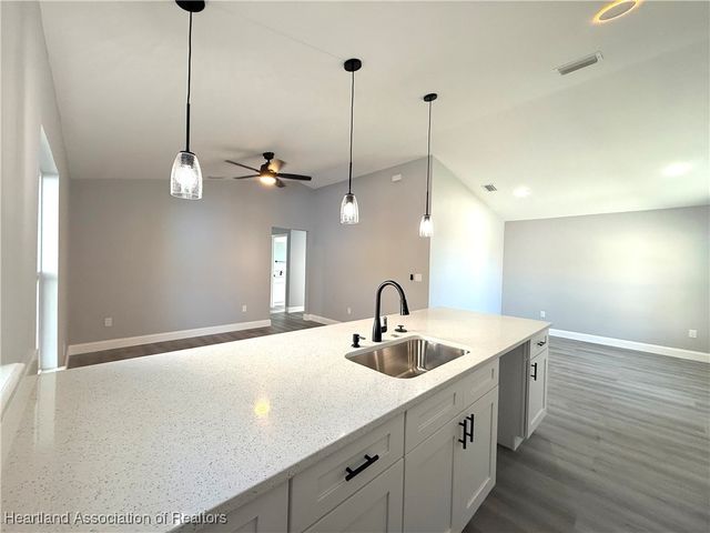 623 Lemon Avenue, Sebring, FL 33870