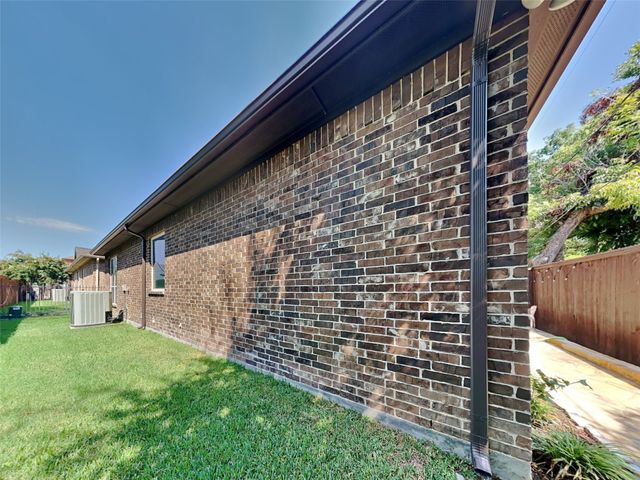8516 Freedom Way, North Richland Hills, TX 76182