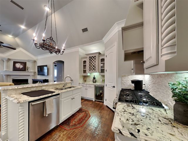 8516 Freedom Way, North Richland Hills, TX 76182