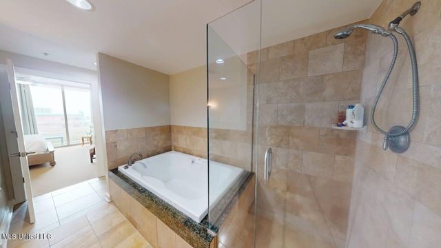 2060 Beach Boulevard, 106, Biloxi, MS 39531