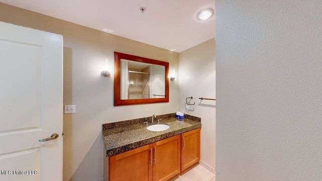 2060 Beach Boulevard, 106, Biloxi, MS 39531