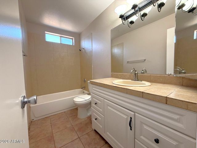 4826 W HATCHER Road, Glendale, AZ 85302
