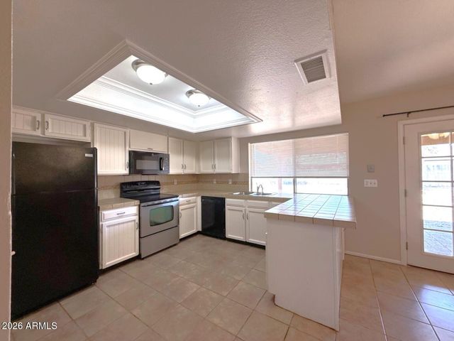 4826 W HATCHER Road, Glendale, AZ 85302