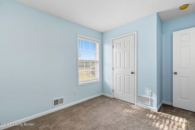 267 Louis Ln, Mt Washington, KY 40047