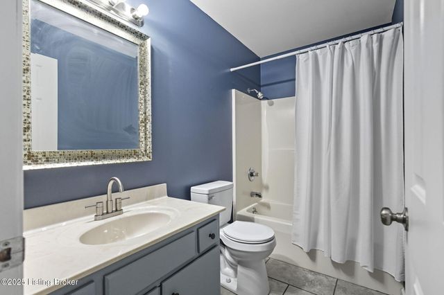 267 Louis Ln, Mt Washington, KY 40047