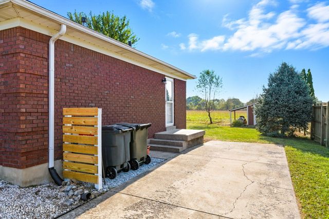 267 Louis Ln, Mt Washington, KY 40047