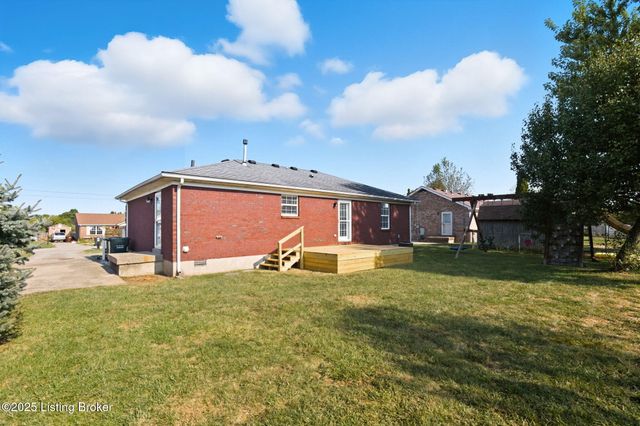 267 Louis Ln, Mt Washington, KY 40047