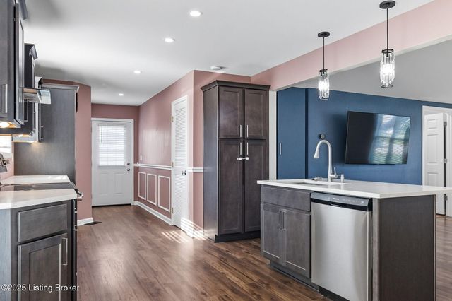 267 Louis Ln, Mt Washington, KY 40047