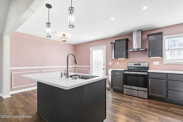 267 Louis Ln, Mt Washington, KY 40047