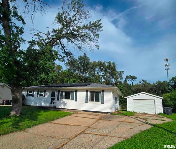 1614 LAMAR Drive, Pekin, IL 61554