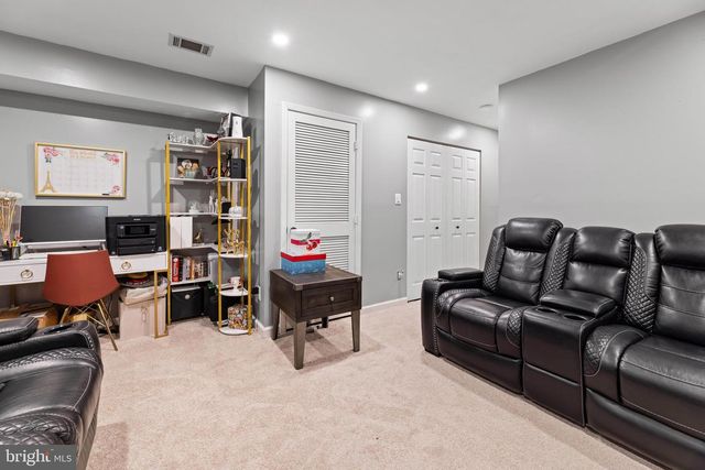 4248 ASHMERE CIR, Dumfries, VA 22025