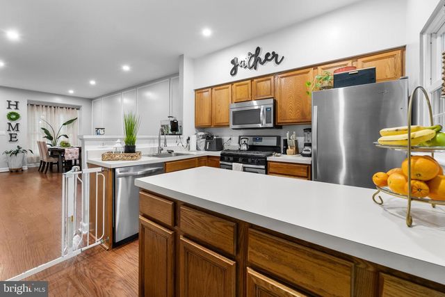 4248 ASHMERE CIR, Dumfries, VA 22025