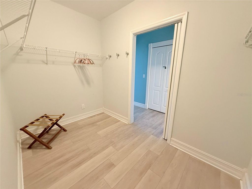 Image 27 of property listing at 423 S ATLANTIC AVENUE 102, New Smyrna Beach, FL 32169
