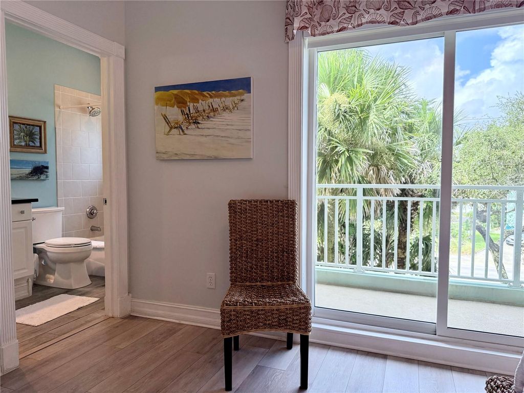 Image 46 of property listing at 423 S ATLANTIC AVENUE 102, New Smyrna Beach, FL 32169