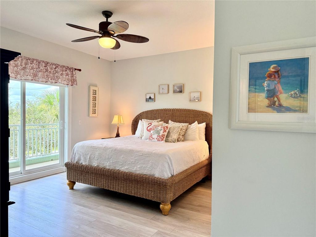 Image 51 of property listing at 423 S ATLANTIC AVENUE 102, New Smyrna Beach, FL 32169