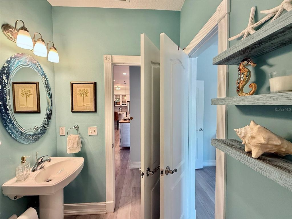 Image 54 of property listing at 423 S ATLANTIC AVENUE 102, New Smyrna Beach, FL 32169